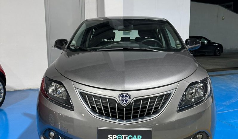 Lancia Ypsilon 1.0 70Cv Platino HYBRID 2024 pieno