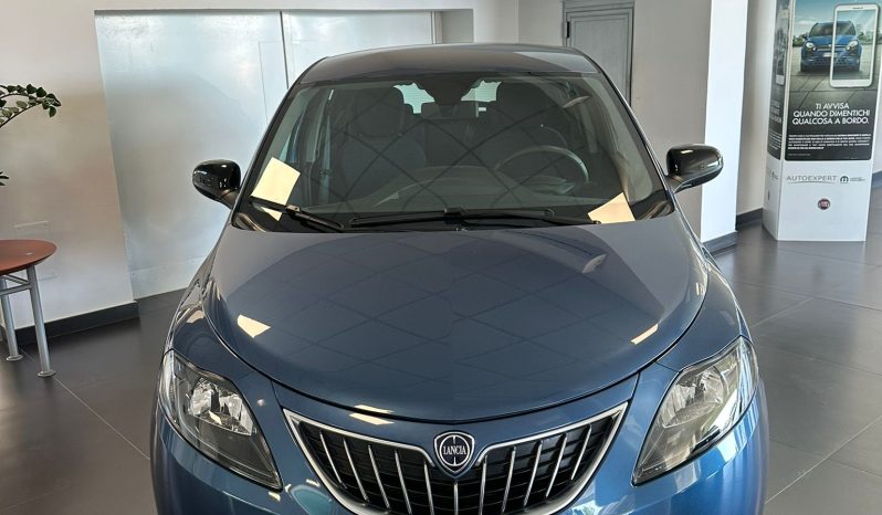 Lancia Ypsilon 1.0 70Cv Platino HYBRID 2024 pieno