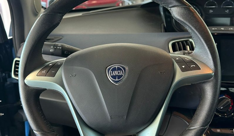 Lancia Ypsilon 1.0 70Cv Platino HYBRID 2024 pieno