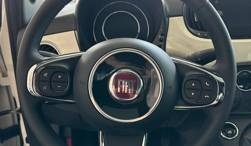 Fiat 500 1.0 hybrid DOLCEVITA 2024 pieno