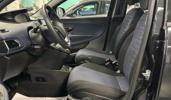 Lancia Ypsilon 1.0 70Cv Platino HYBRID 2024 pieno