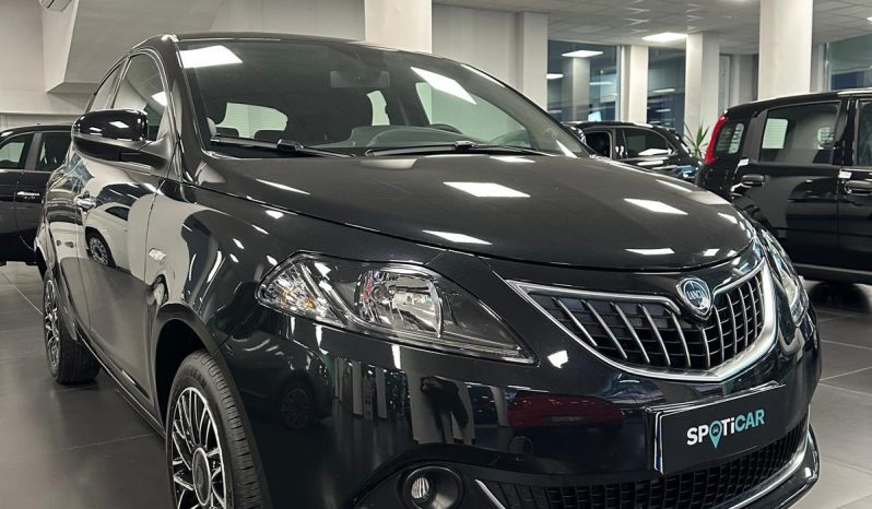 Lancia Ypsilon 1.0 70Cv Platino HYBRID 2024 pieno