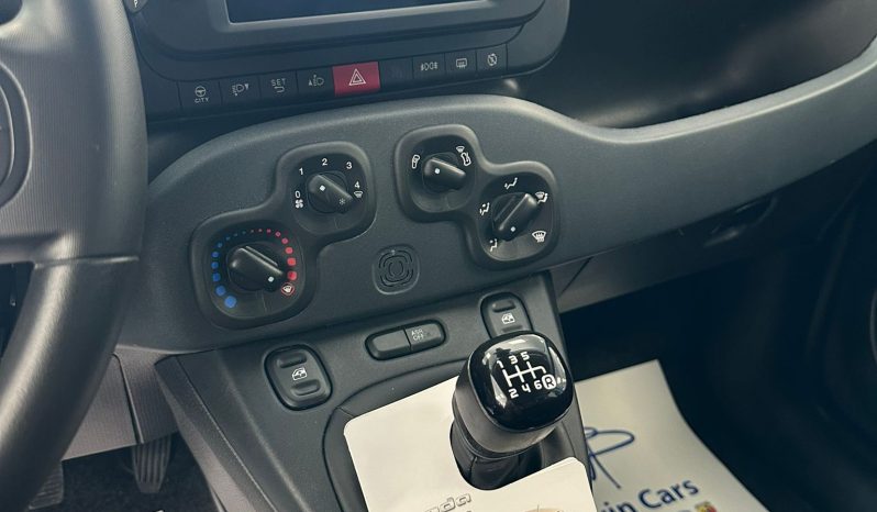 Fiat Panda CROSS 2024 Hybrid pieno