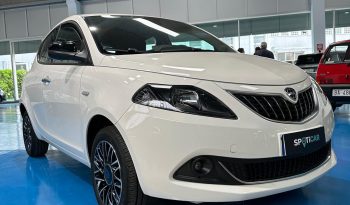 Lancia Ypsilon 1.0 70Cv Platino HYBRID 2024 pieno