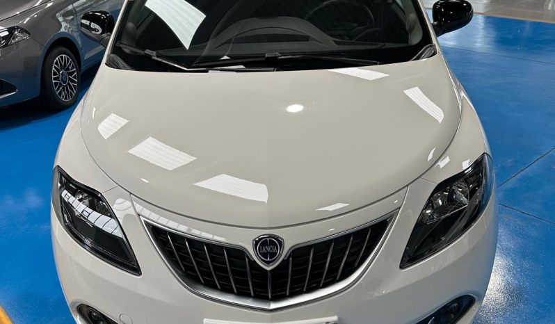 Lancia Ypsilon 1.0 70Cv Platino HYBRID 2024 pieno