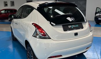 Lancia Ypsilon 1.0 70Cv Platino HYBRID 2024 pieno