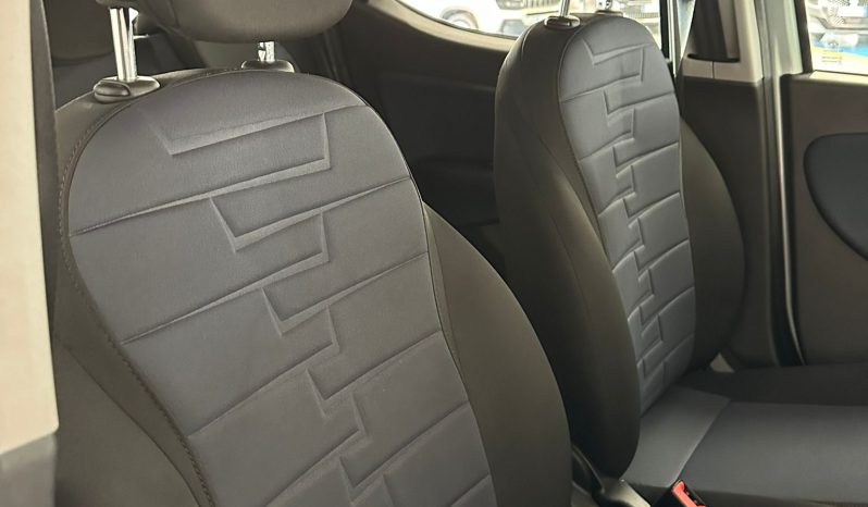 Lancia Ypsilon 1.0 70cv Hybrid Platino pieno