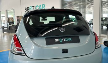 Lancia Ypsilon 1.0 70cv Hybrid Platino pieno