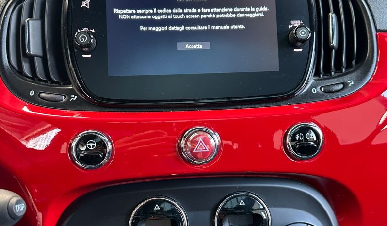 Fiat 500 1.0 hybrid DOLCEVITA 2024 pieno