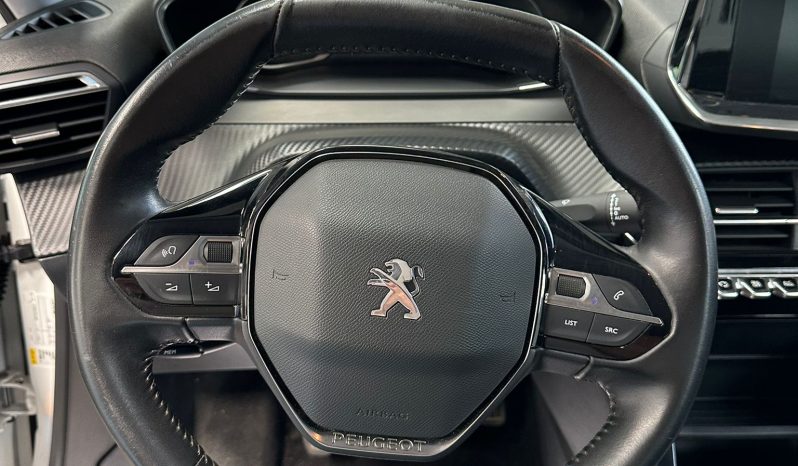 Peugeot 2008 PureTech 1.2 Benzina 100cv 2022 pieno
