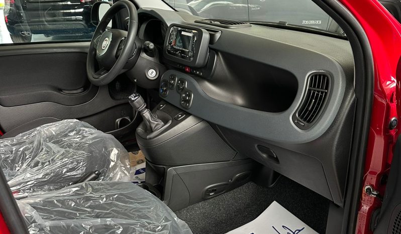 Fiat Panda 1.0 70cv Hybrid Pandina km 0 2025 pieno