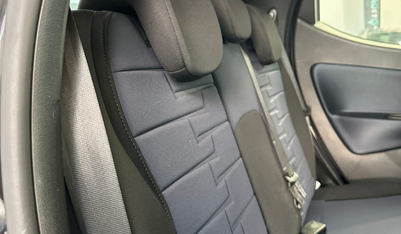 LANCIA YPSILON 2024 HYBRID PLATINO pieno