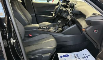 Peugeot 2008 PureTech Allure Pack pieno