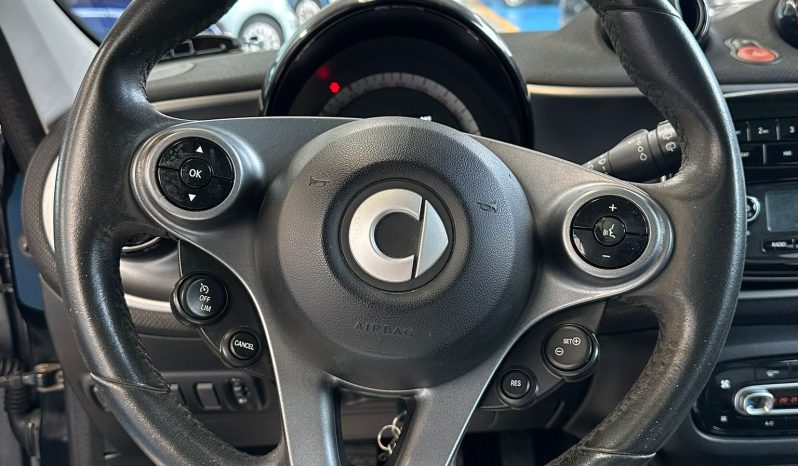 Smart FourFour 1.0 Benz Fidaty pieno