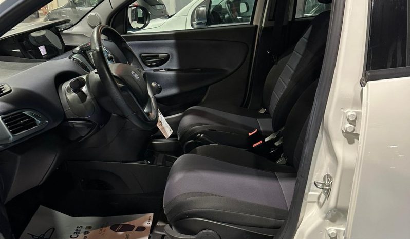 YPSILON 2024 BENZINA/HYBRID pieno