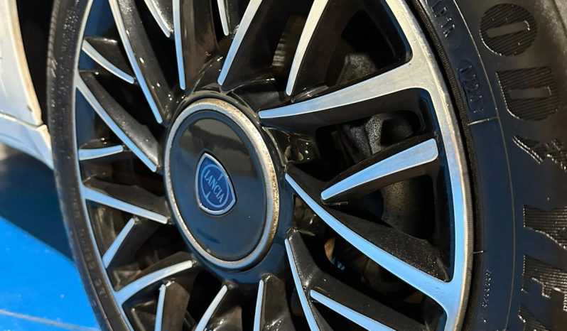 YPSILON 2024 BENZINA/HYBRID pieno