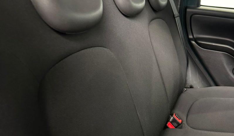 FIAT PANDA CROSS HYBRID pieno