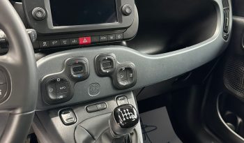 FIAT PANDA CROSS HYBRID pieno