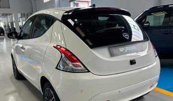 LANCIA YPSILON PLATINO HYBRID pieno