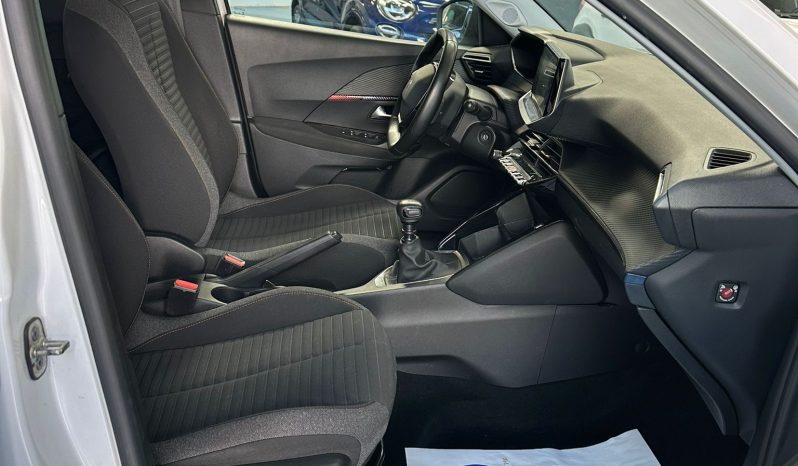 Peugeot 2008 Active Pack pieno