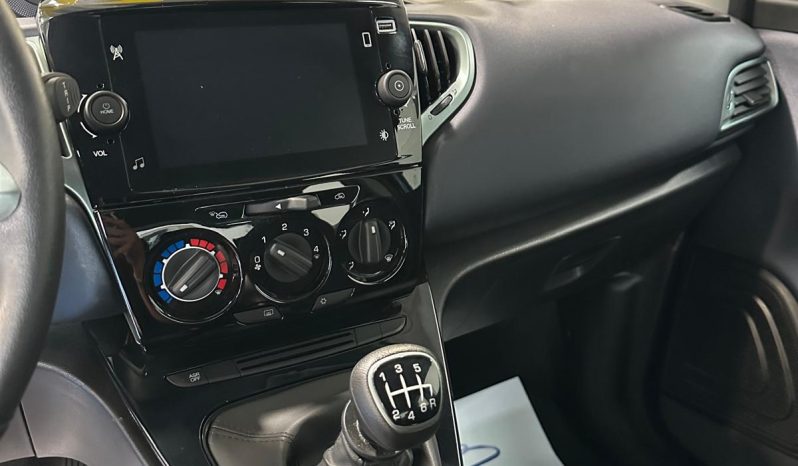 YPSILON PLATINO 1.0 HYBRID pieno