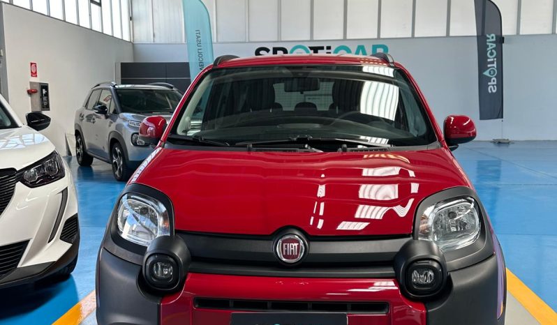FIAT PANDA CROSS HYBRID pieno