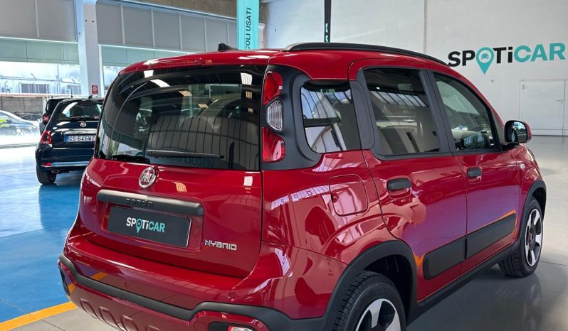 FIAT PANDA CROSS HYBRID pieno