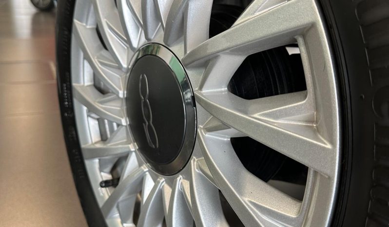 500 DOLCEVITA HYBRID BENZINA pieno