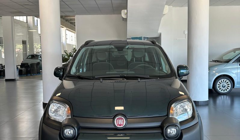 FIAT PANDA HYBRID CROSS pieno