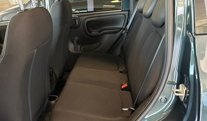 FIAT PANDA HYBRID CROSS pieno