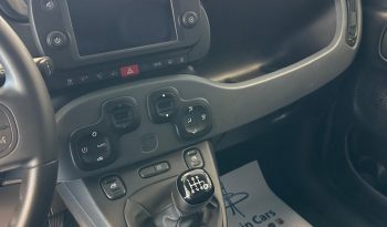 FIAT PANDA HYBRID CROSS pieno