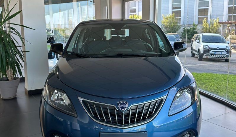 LANCIA Y HYBRID PLATINO pieno