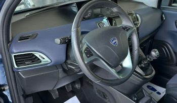 LANCIA Y HYBRID PLATINO pieno