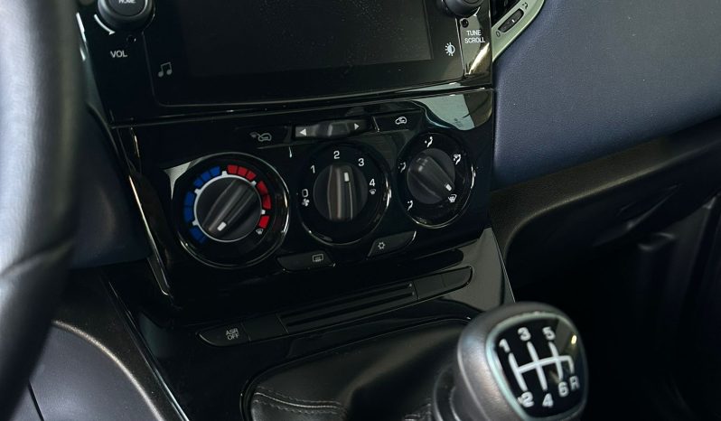 LANCIA Y HYBRID PLATINO pieno