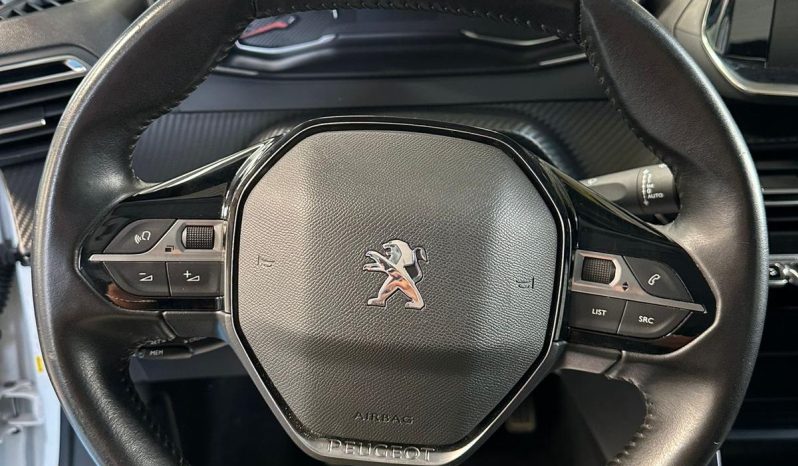 Peugeot 2008 PureTech Benzina Active Pack pieno