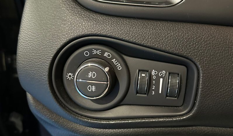 JEEP RENEGADE LIMITED HYBRID pieno