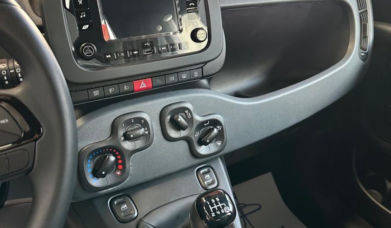 FIAT PANDINA ICON HYBRID pieno