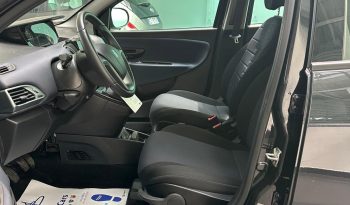 LANCIA Y HYBRID PLATINO pieno