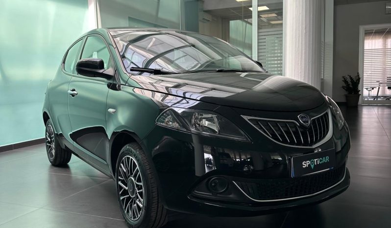 LANCIA Y HYBRID PLATINO pieno