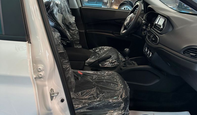 FIAT TIPO SEDAN DIESEL pieno