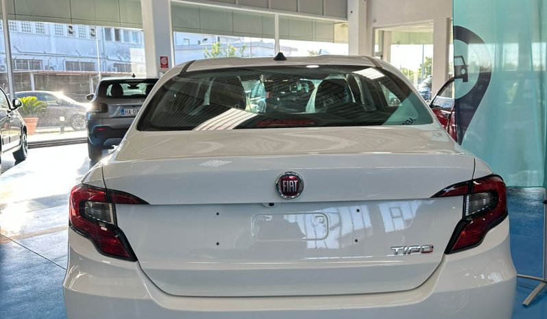 FIAT TIPO SEDAN DIESEL pieno
