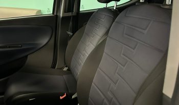 LANCIA YPSILON HYBRID PLATINO pieno