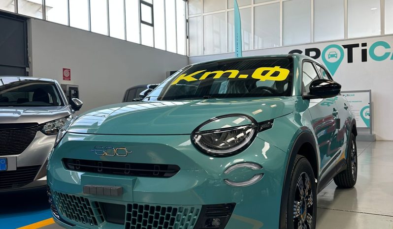 Fiat 600 ICON HYBRID pieno