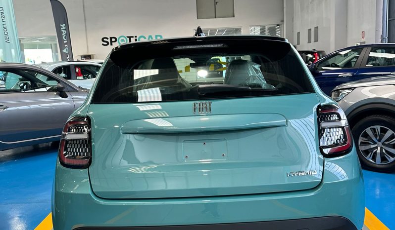 Fiat 600 ICON HYBRID pieno