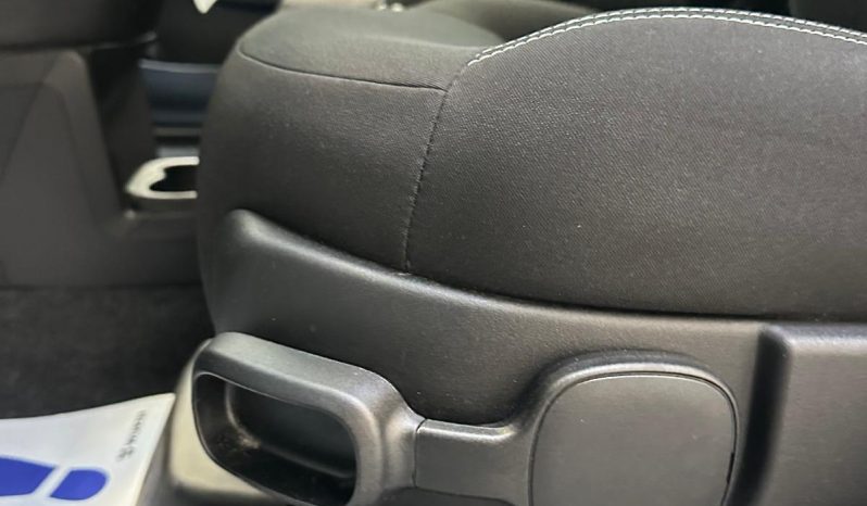 FIAT PANDA CROSS HYBRID pieno