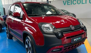 FIAT PANDA CROSS HYBRID pieno