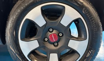FIAT PANDA CROSS HYBRID pieno