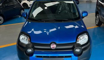 FIAT PANDA CROSS HYBRID pieno
