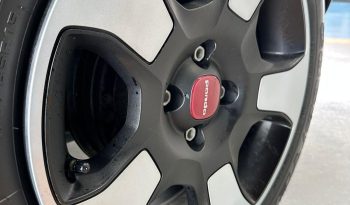 FIAT PANDA CROSS HYBRID pieno