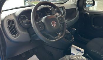 FIAT PANDA CROSS HYBRID pieno